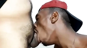 Enfrentando o raio negro! video completo no meu xvideo overheated