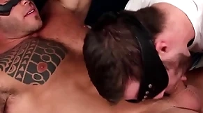 Maskurbate - masked muscle hunk worshipped by ended sportsman