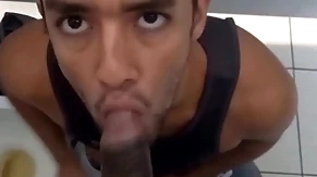Hétero senegales perdeu aposta e deixou o merry mamar seu pau monstro