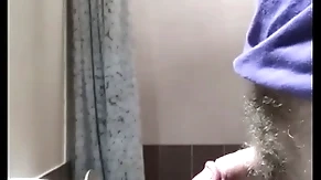 Pipi dans le go down to / piss in the sink