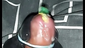 Nobra twin clamber up on cumshot 1