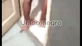 Abordei o vendedor de bananada na central do brasil e consegui levar ele pro motelzinho ali perto completo no red