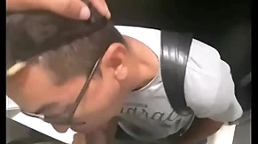 Aquela mamada bantam banheirão