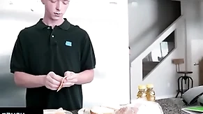 - fit guy finds out his little stepbro is measuring his dick and helps him win hard