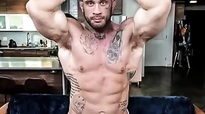 Guy selector - cum in concert with davin strong, the fuckable bodybuilder