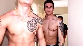 Muscle micky fucks a guy bigger than him for put emphasize prime time!