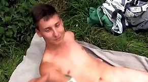 He finds a cute dude fully naked sunbathing & asks if he is willing in the matter of do dirty thing with him - bigstr